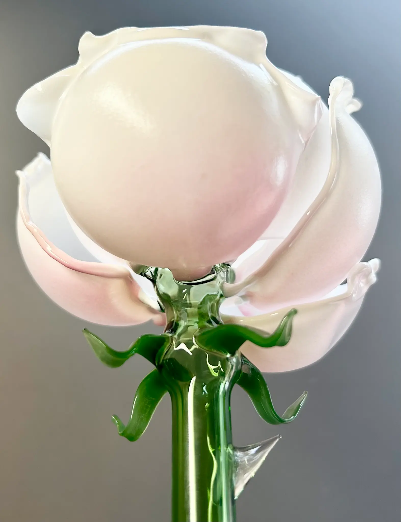 Rose gold pink glass specimen detail